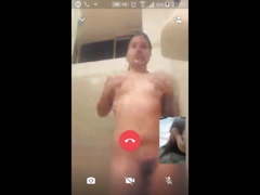 Je masturbe avec ma copine sur whatsapp