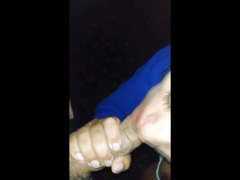 Beurette bouree suce tout le monde